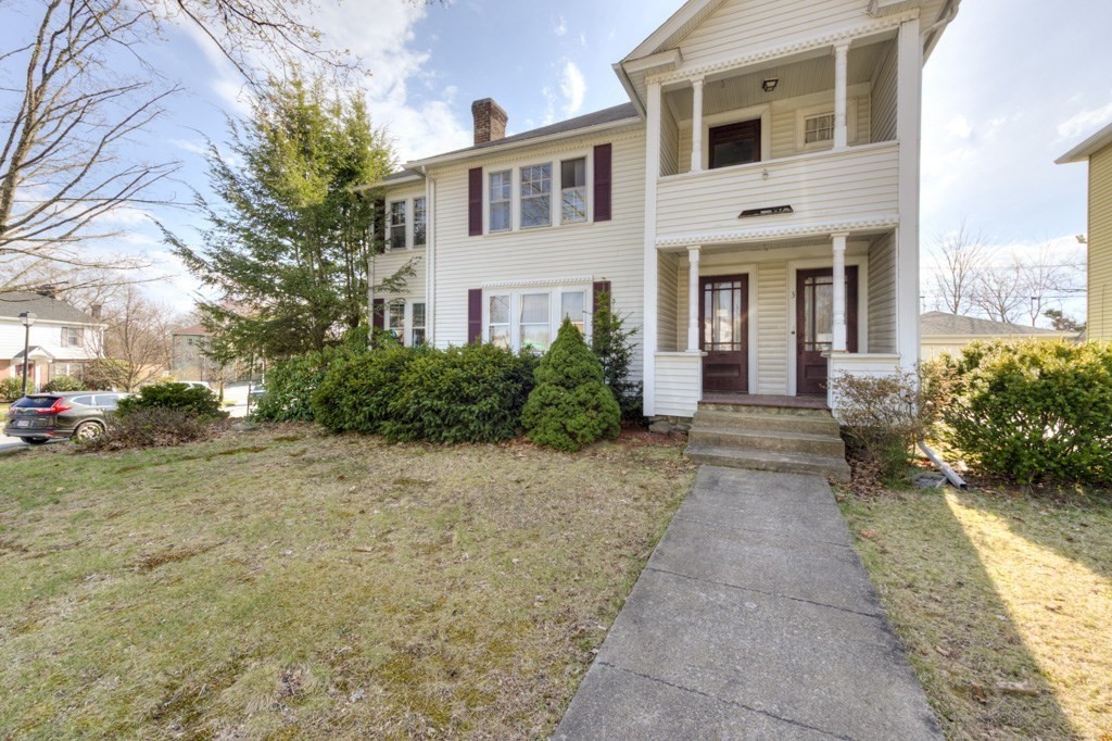 3 Longfellow Road Worcester, MA 01602 - Photo 1 of 33