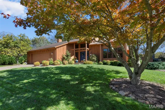 $407,900 | 2932 Bella Vista Drive, Cape Girardeau, MO 63701