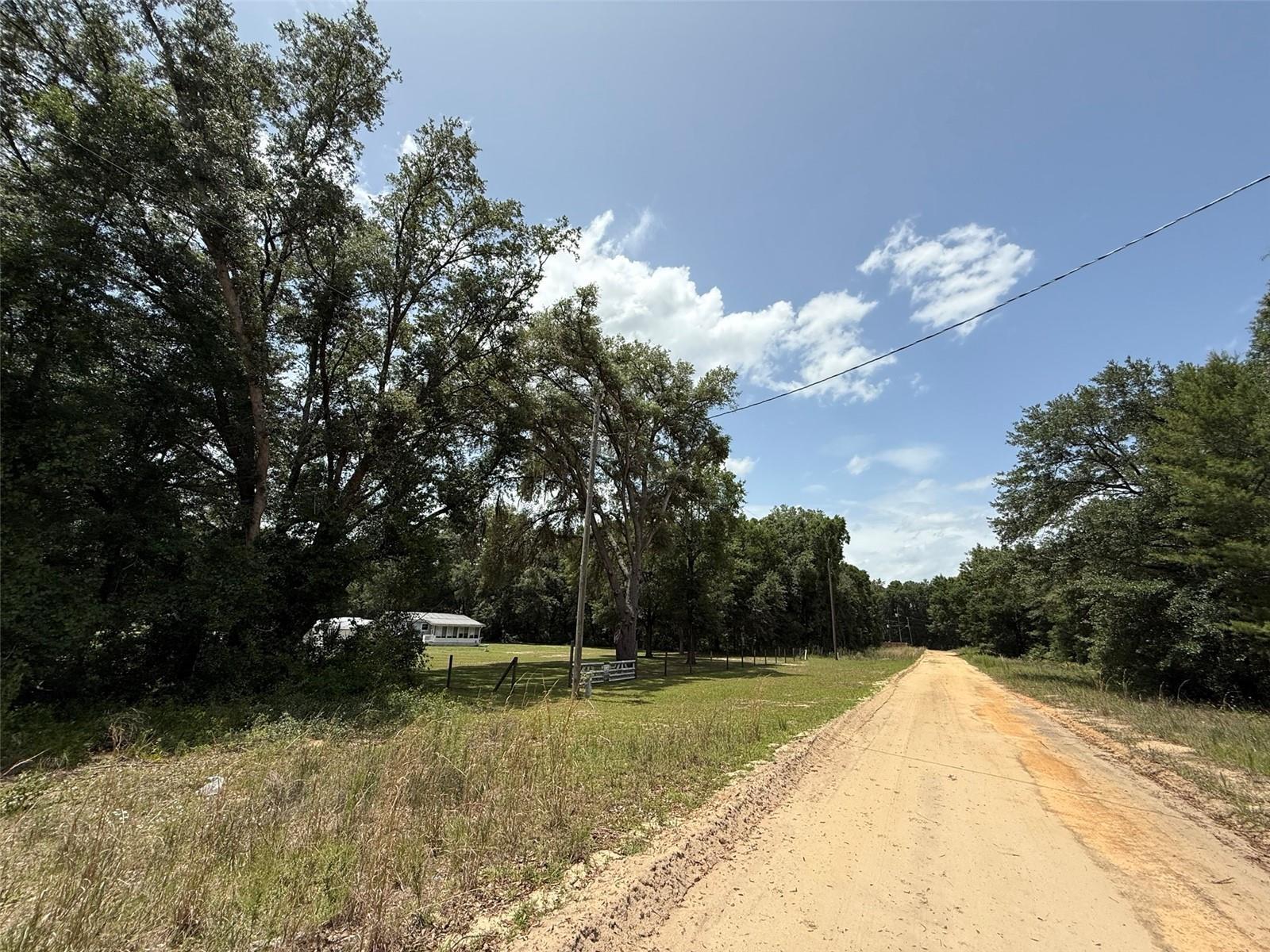 119 Smokey Avenue Interlachen, FL 32148 - Photo 5 of 6 Smky3