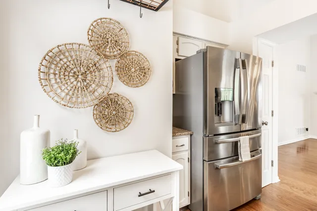 $275,000 | 9677 Pine Ridge E Drive, Fishers, IN 46038