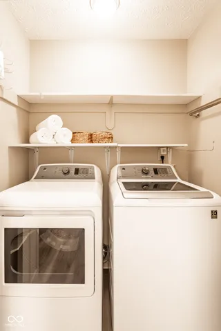 $275,000 | 9677 Pine Ridge E Drive, Fishers, IN 46038