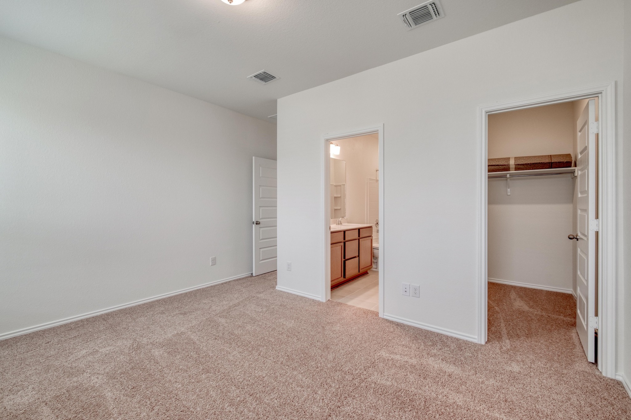 280 Feathers Street Jarrell, TX 76537 - Photo 18 of 28 a view of an empty room