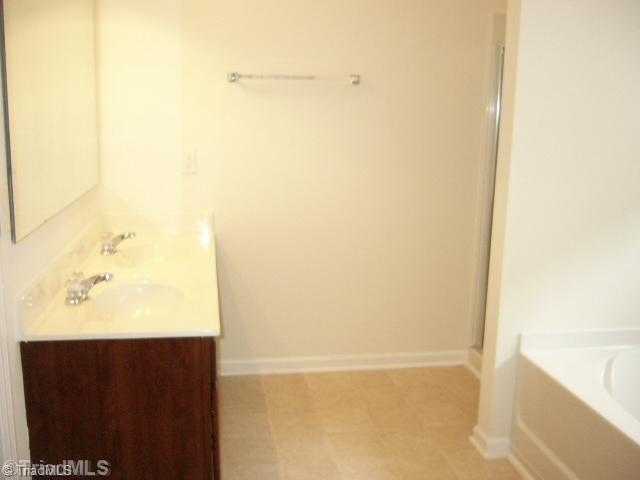 2233 Rindle Drive High Point, NC 27262 - Photo 12 of 16 Master Bath/Spa.