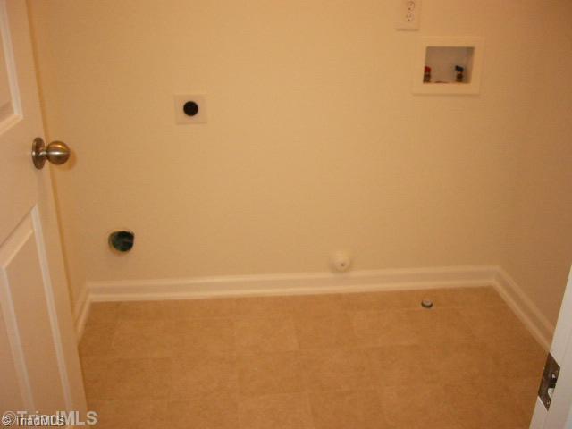 2233 Rindle Drive High Point, NC 27262 - Photo 15 of 16 Laundry Room.