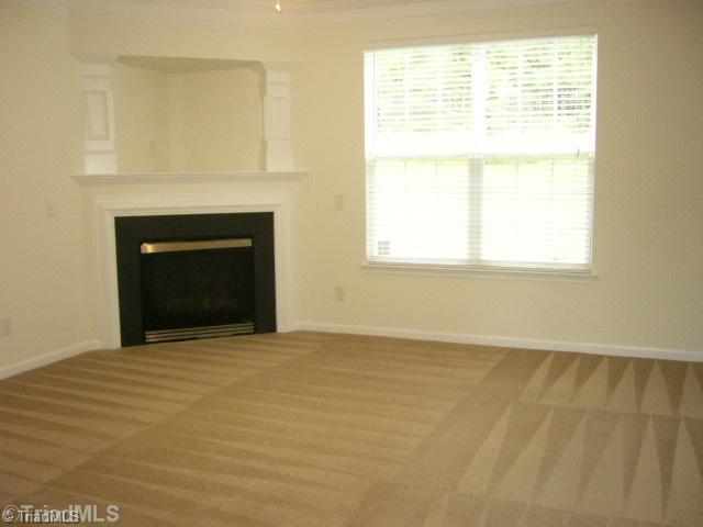 2233 Rindle Drive High Point, NC 27262 - Photo 9 of 16 Living Room.