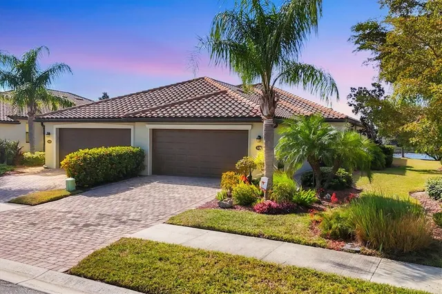 $377,000 | 20337 Benissimo Drive, Venice, FL 34293