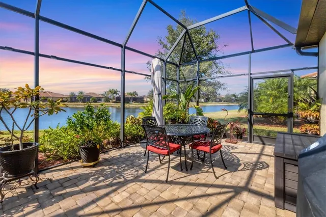 a view of a outdoor sitting area with furniture