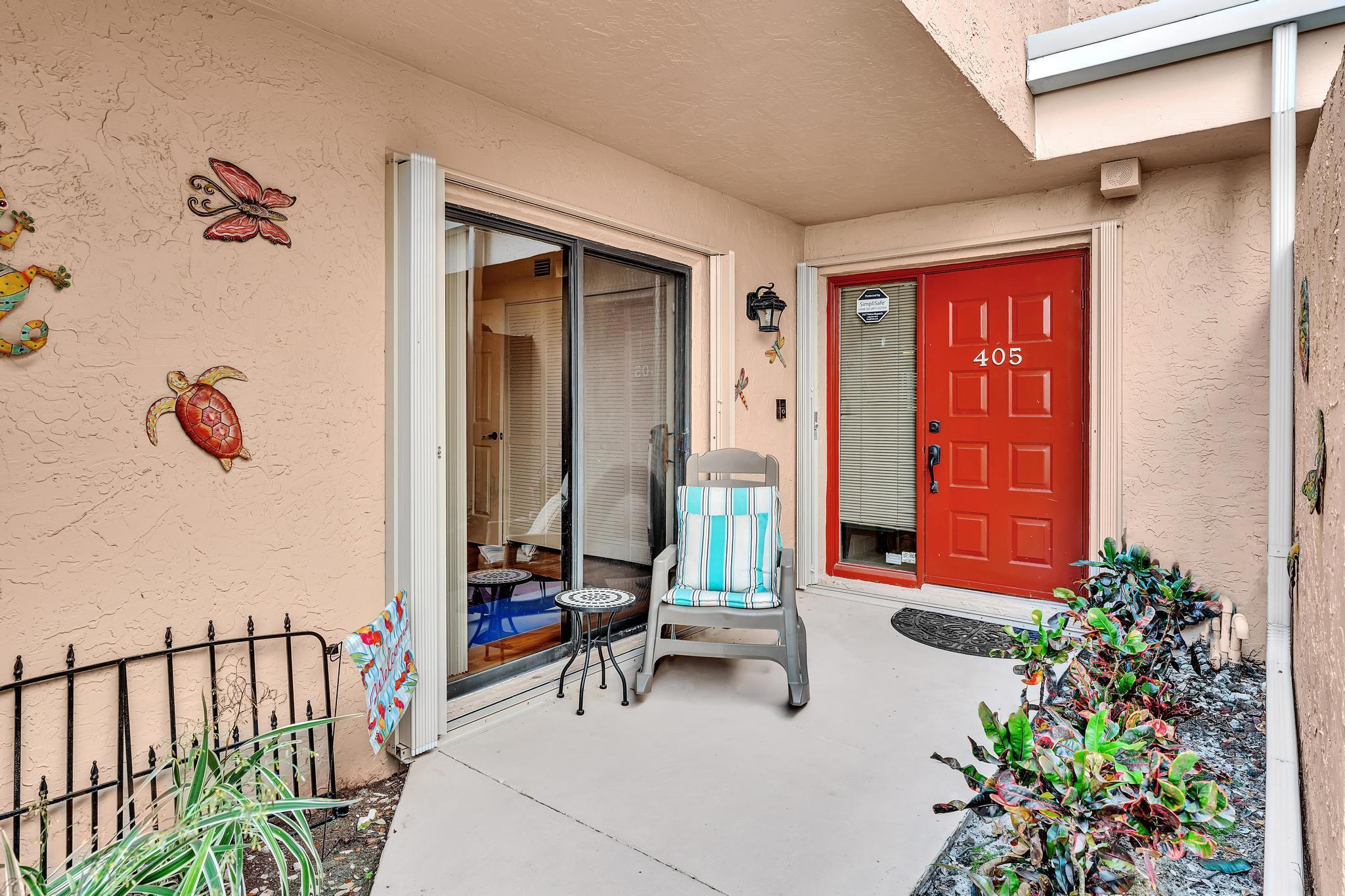 17372 Boca Club Boulevard, Unit 405 Boca Raton, FL 33487 - Photo 8 of 73 Entrance 2