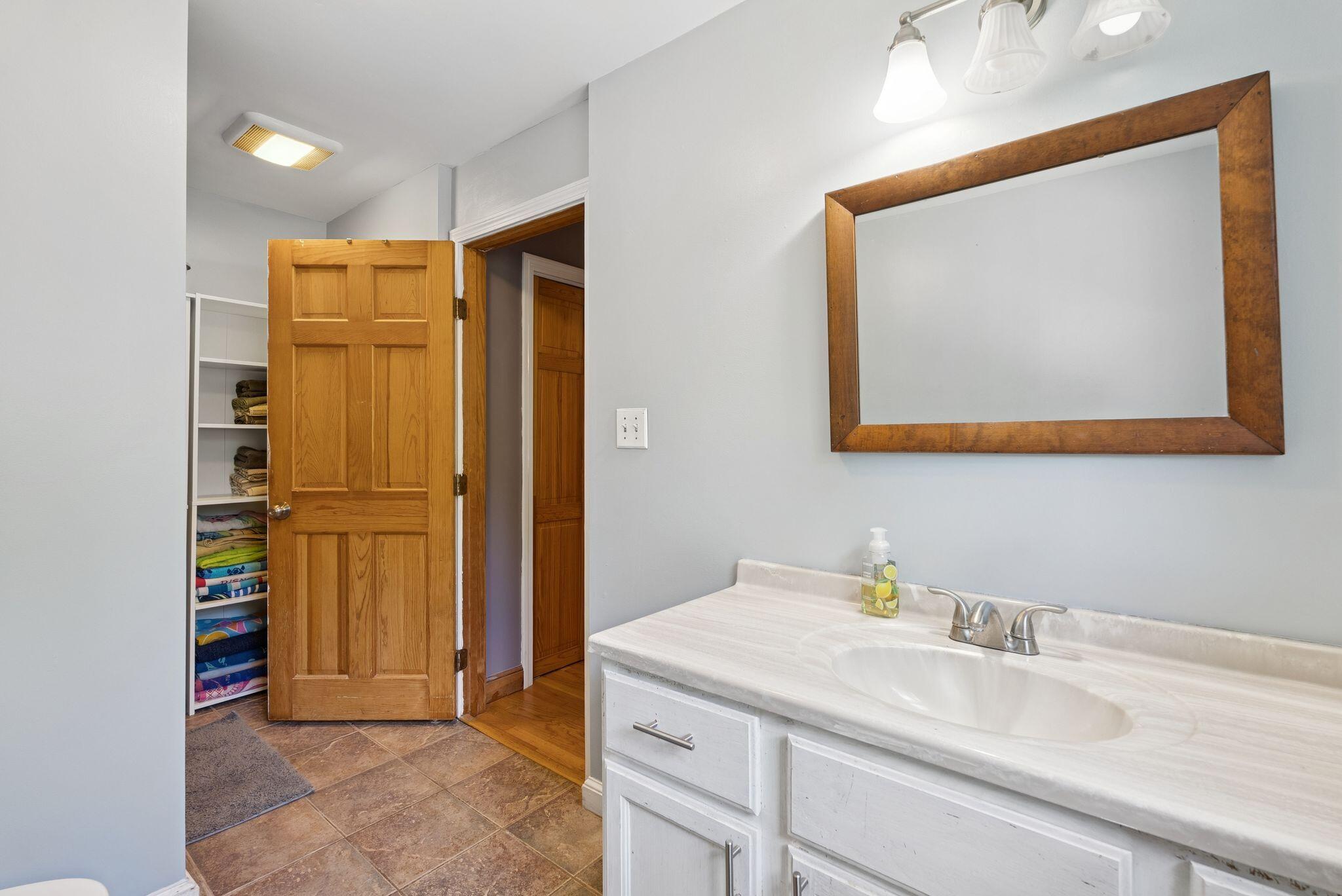 1569 Roosevelt Trail Raymond, ME 04071 - Photo 14 of 40 56_DSC02195