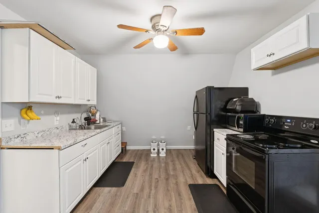 $550,000 | 1569 Roosevelt Trail, Raymond, ME 04071