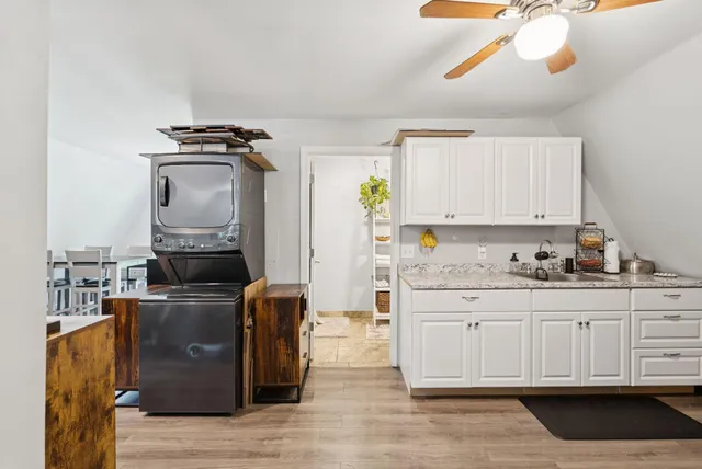 $550,000 | 1569 Roosevelt Trail, Raymond, ME 04071