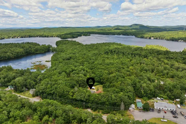 $550,000 | 1569 Roosevelt Trail, Raymond, ME 04071