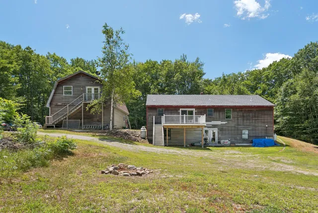 $550,000 | 1569 Roosevelt Trail, Raymond, ME 04071