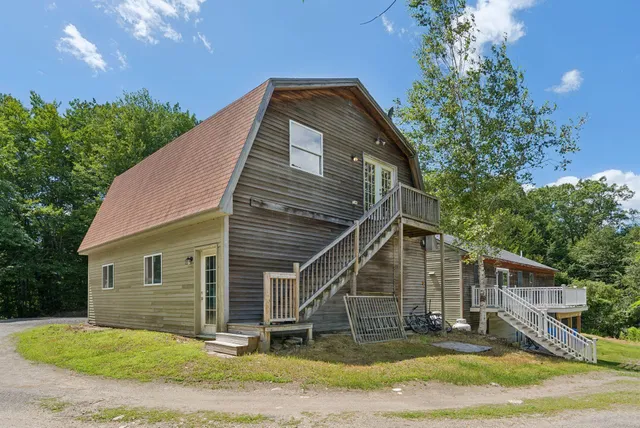 $550,000 | 1569 Roosevelt Trail, Raymond, ME 04071