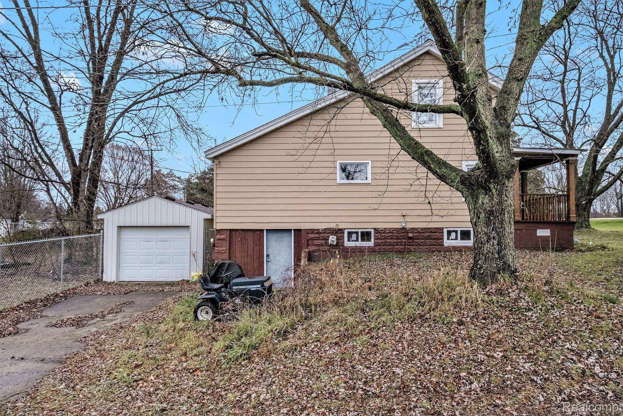 2033 Imlay City Road Lapeer, MI 48446 - Photo 22 of 33 Gallery Image 22