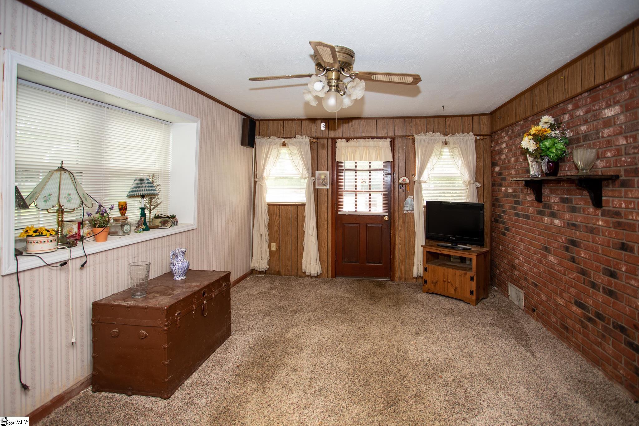 103 Ridgeland Circle Easley, SC 29640 - Photo 3 of 31 Gallery Image 3