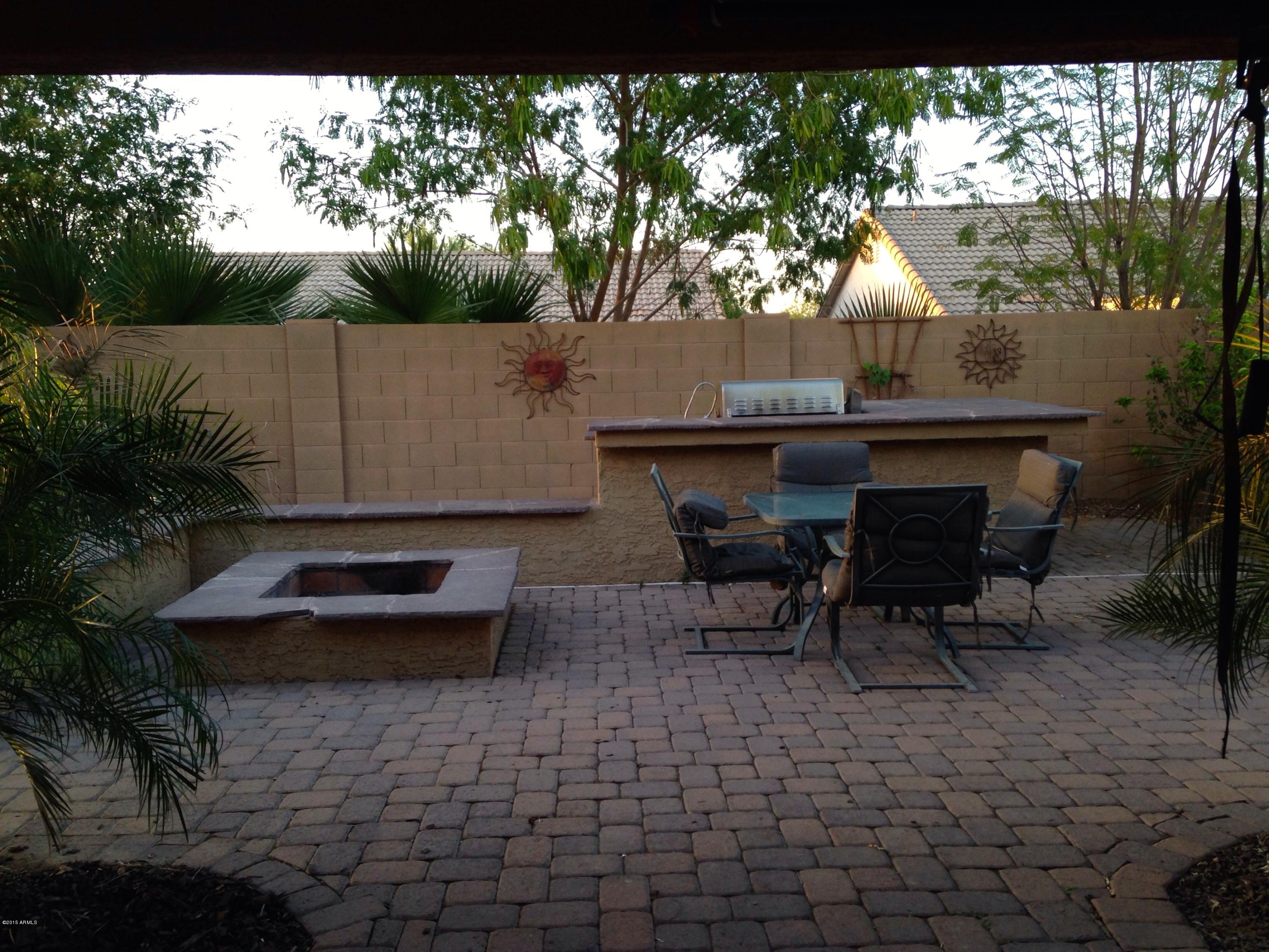 1112 West Carson Road Phoenix, AZ 85041 - Photo 14 of 40 Built-in BBQ & Firepit