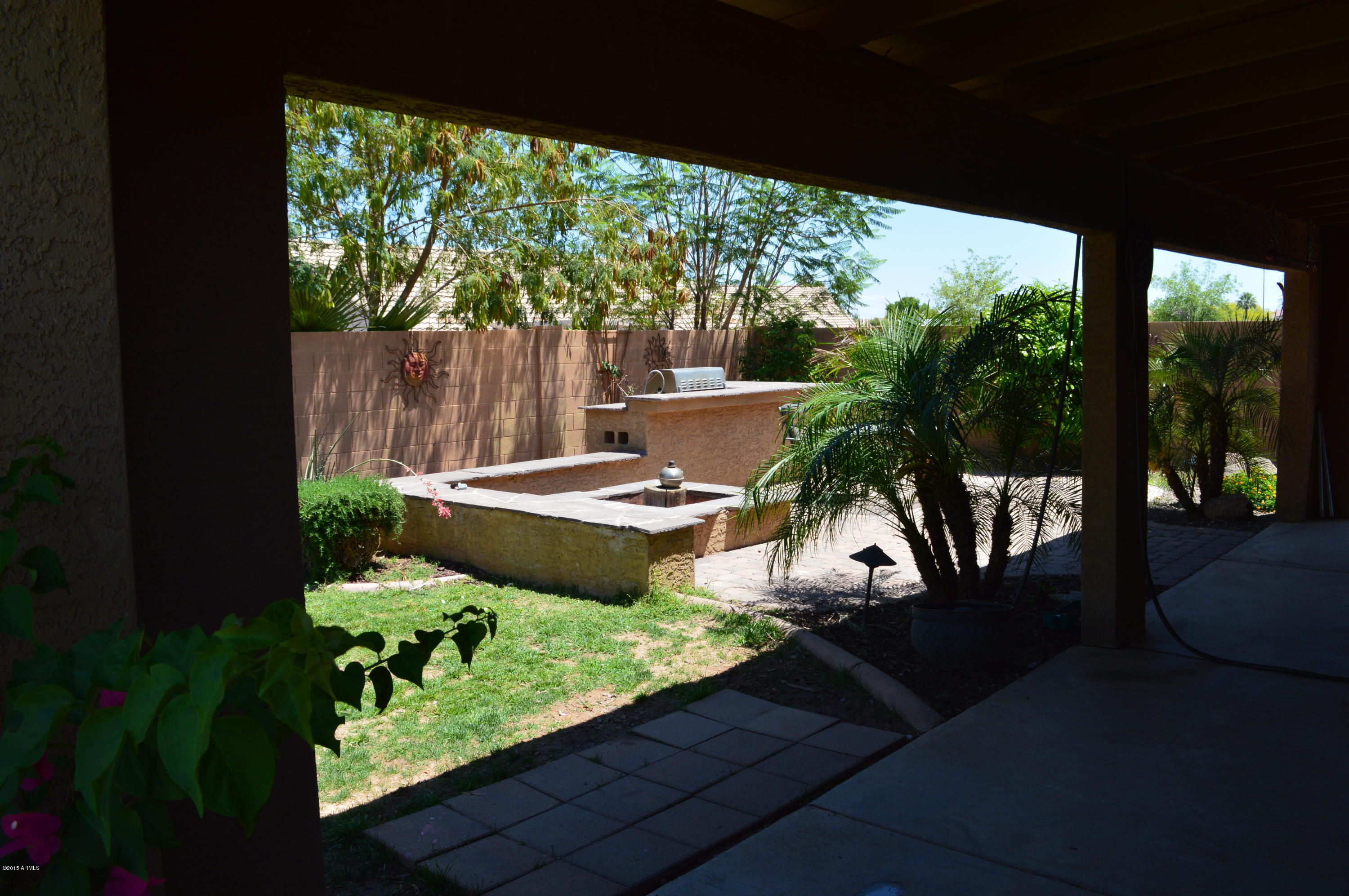 1112 West Carson Road Phoenix, AZ 85041 - Photo 34 of 40 Back Patio