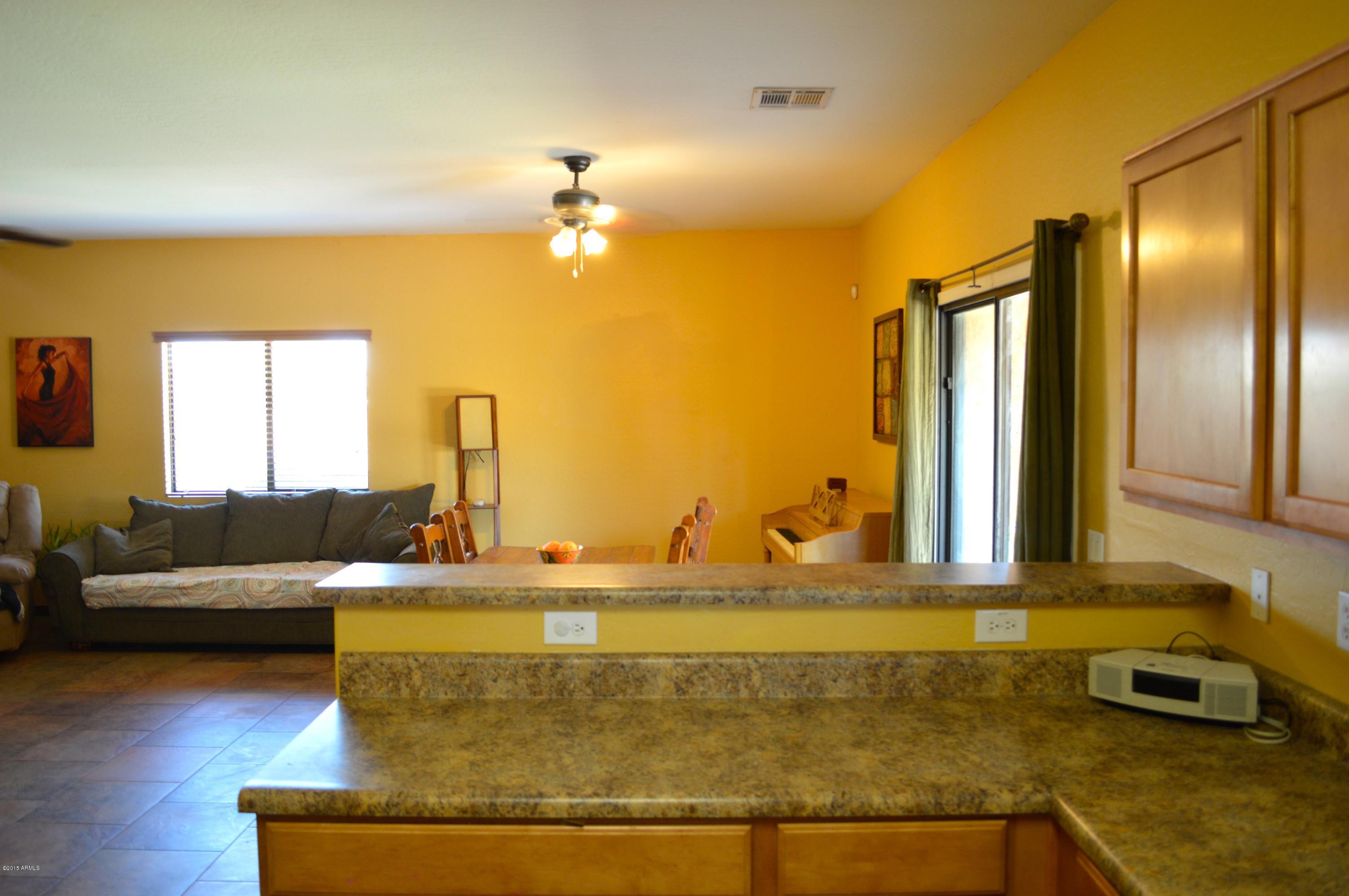 1112 West Carson Road Phoenix, AZ 85041 - Photo 6 of 40 Kitchen/Family Room