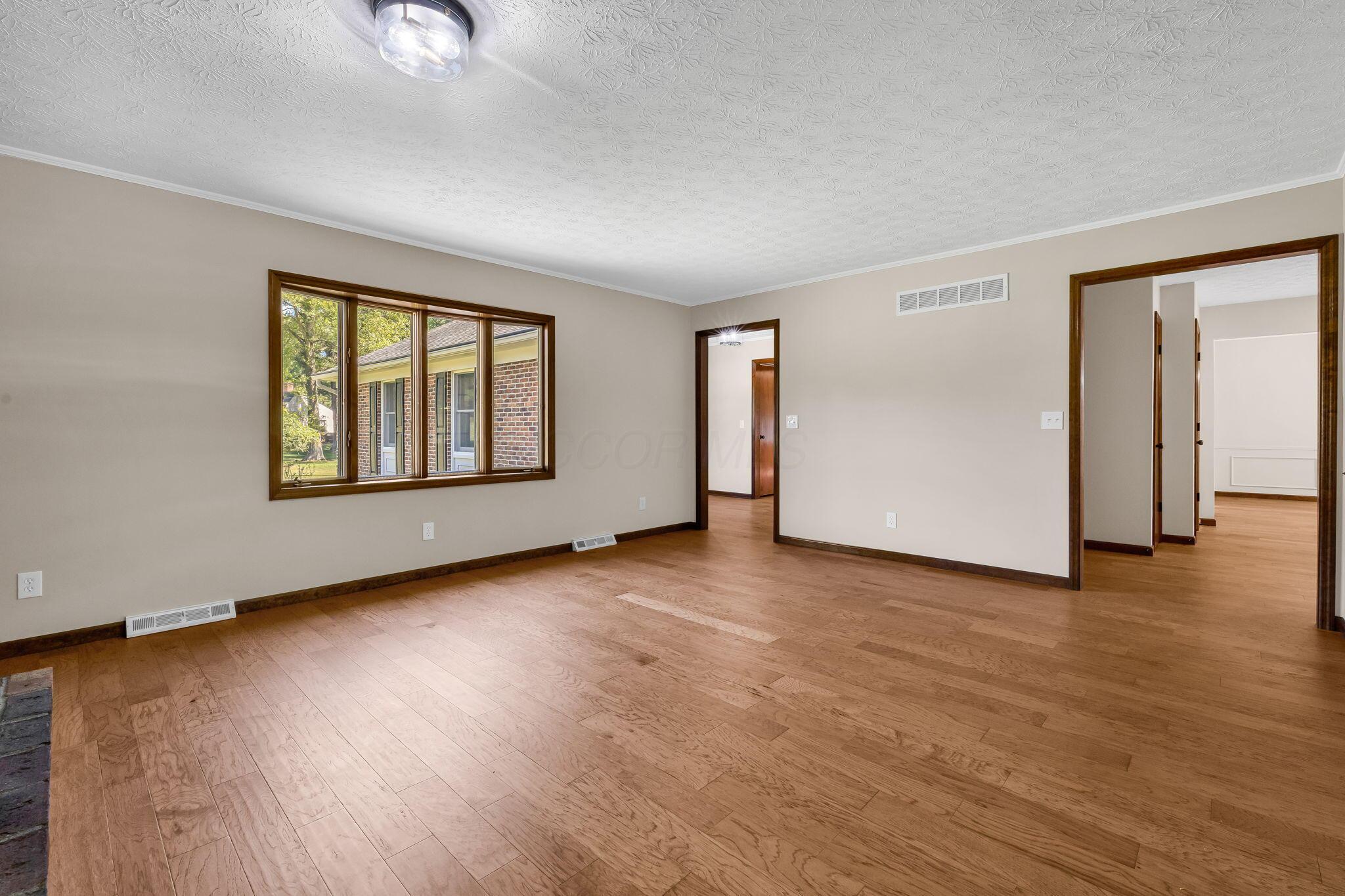 1270 Carriage Road Powell, OH 43065 - Photo 11 of 69 30-web-or-mls-1270CarriageRoad_Hommati10