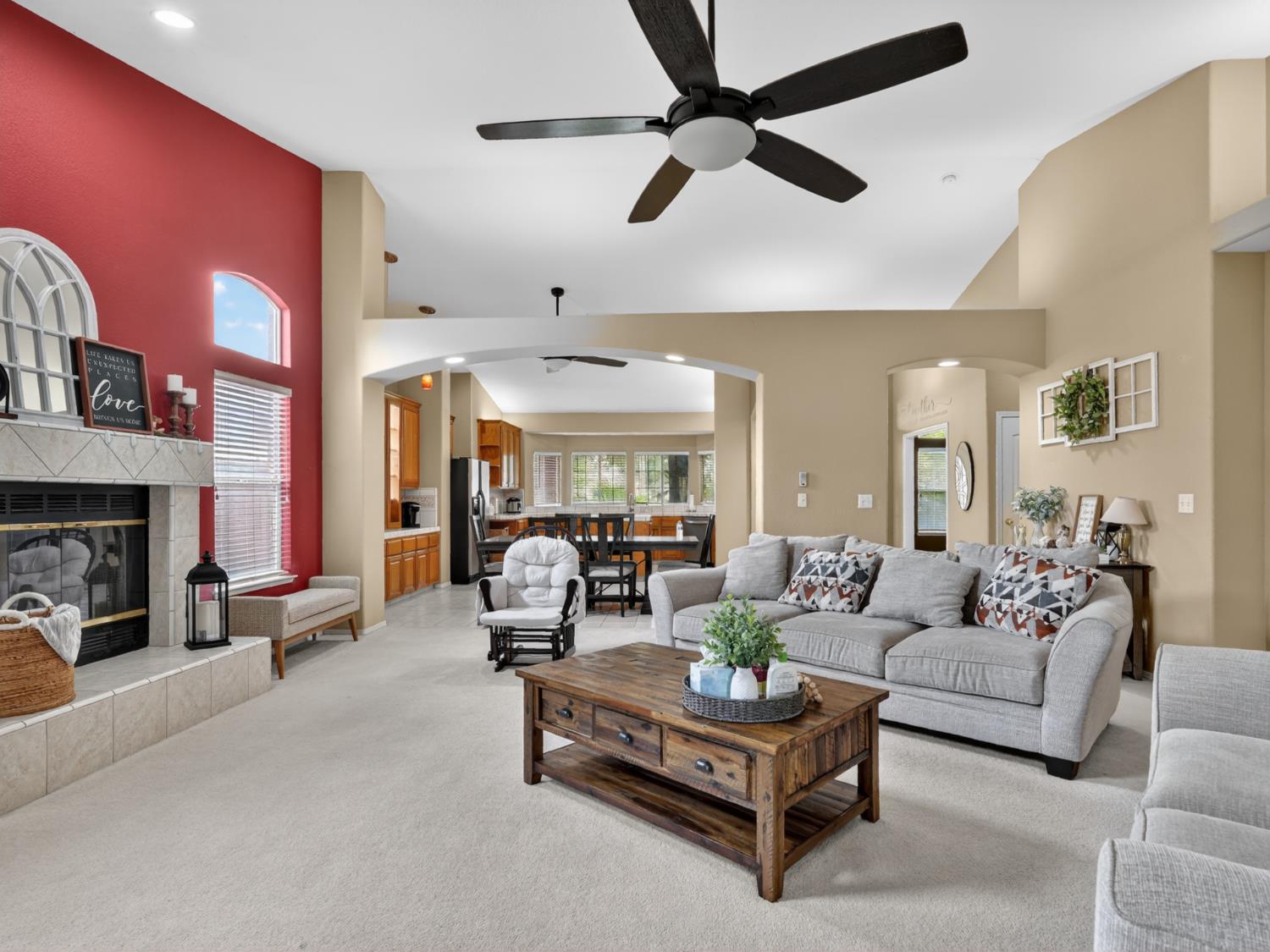 3505 Doubletree Way Madera, CA 93637 - Photo 9 of 45