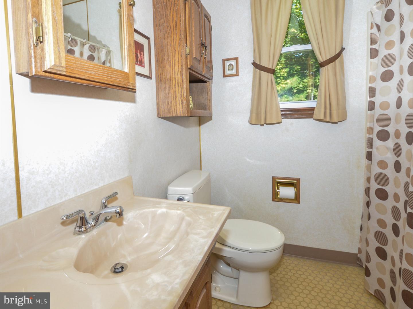 625 Pinney Road Huntingdon Valley, PA 19006 - Photo 15 of 25 Gallery Image 15