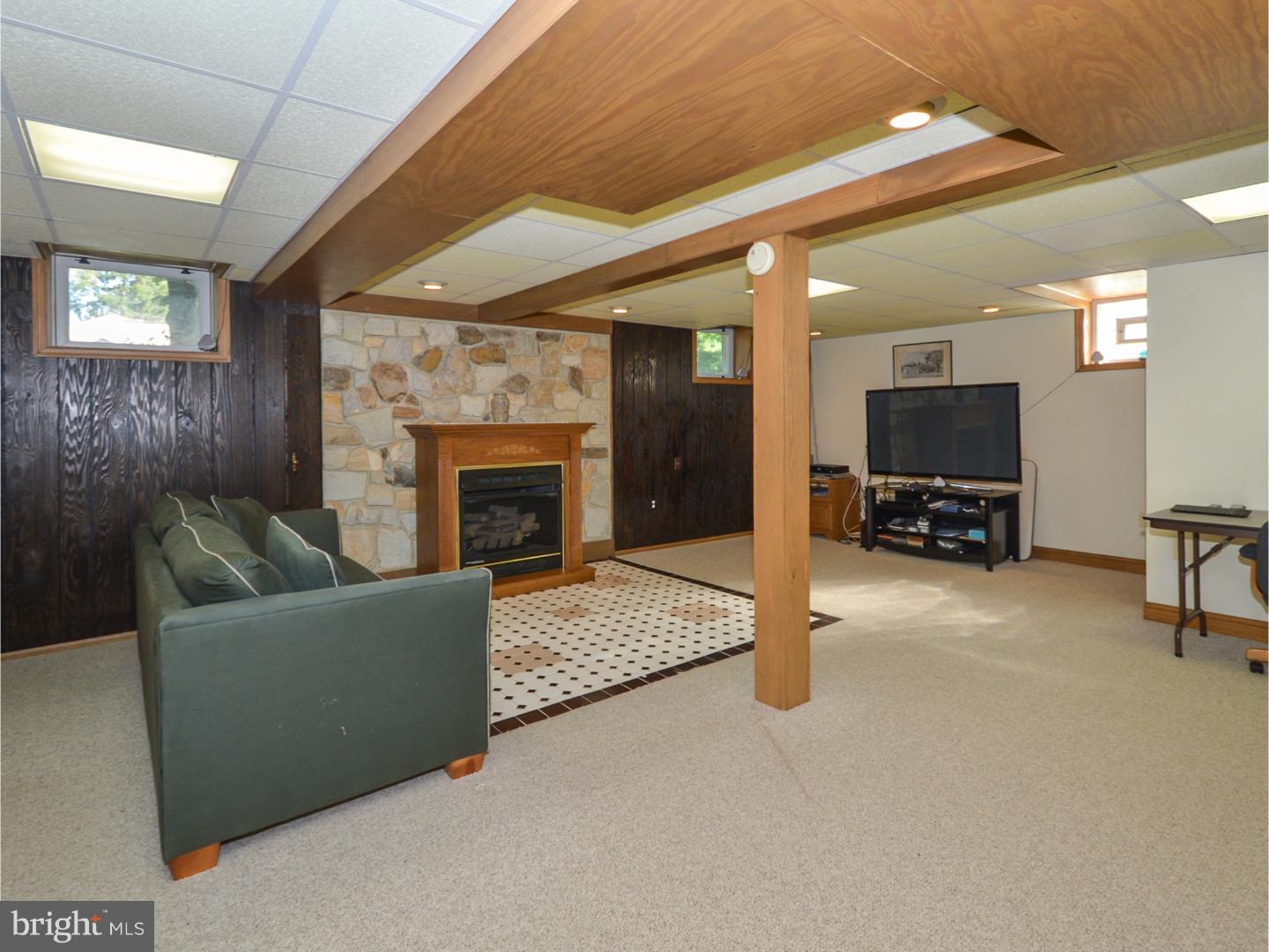 625 Pinney Road Huntingdon Valley, PA 19006 - Photo 16 of 25 Gallery Image 16