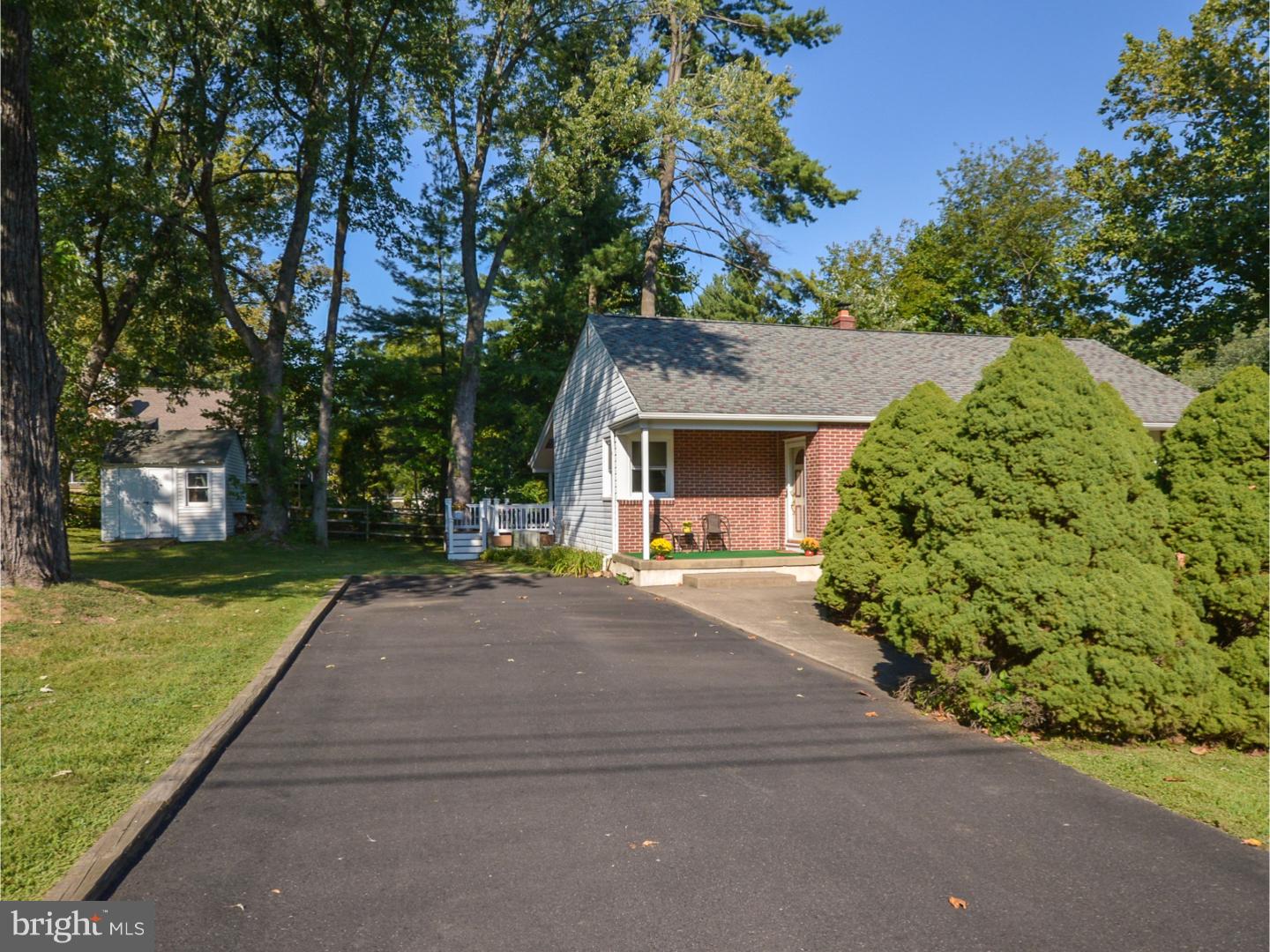 625 Pinney Road Huntingdon Valley, PA 19006 - Photo 3 of 25 Gallery Image 3