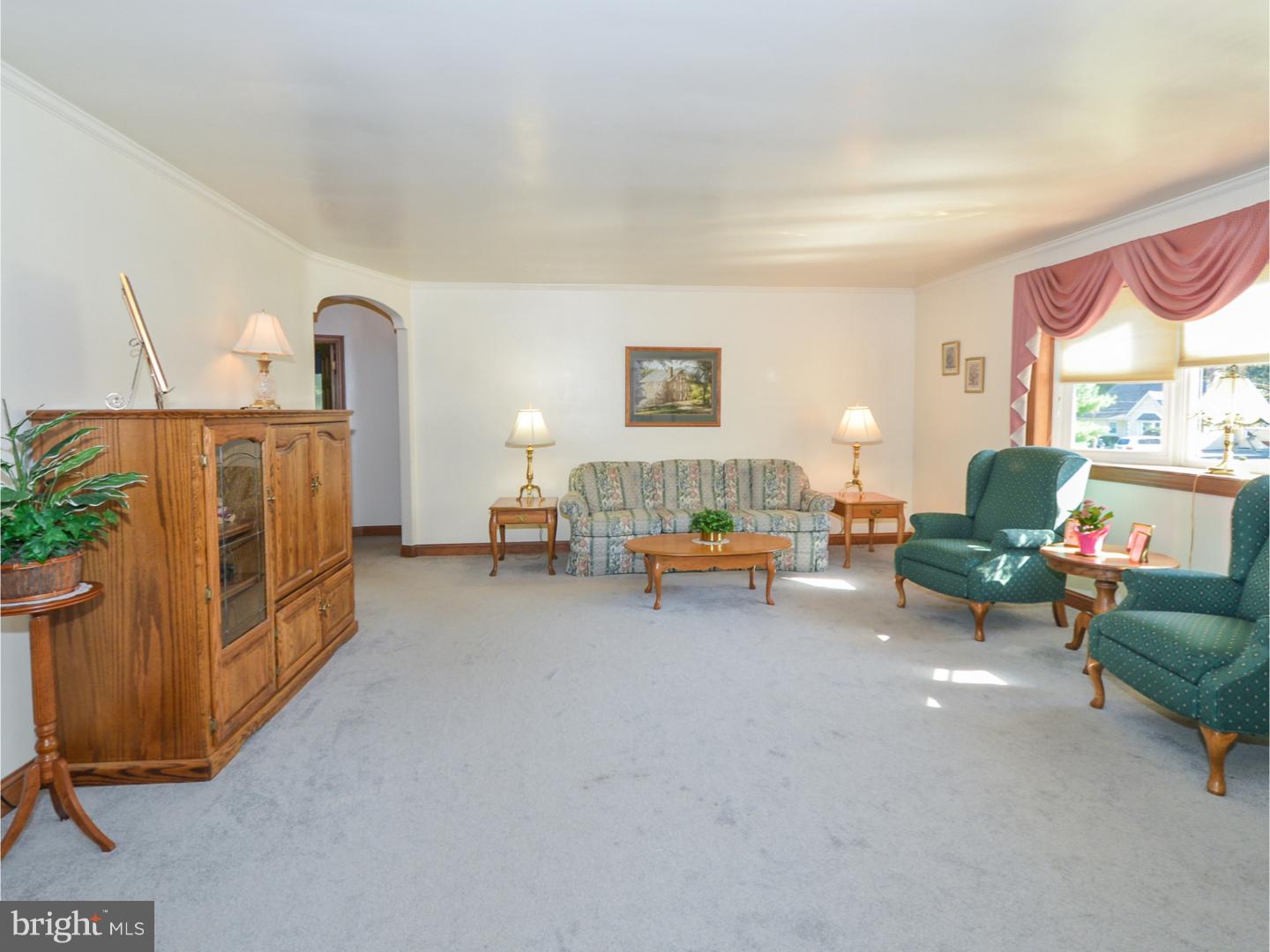 625 Pinney Road Huntingdon Valley, PA 19006 - Photo 5 of 25 Gallery Image 5