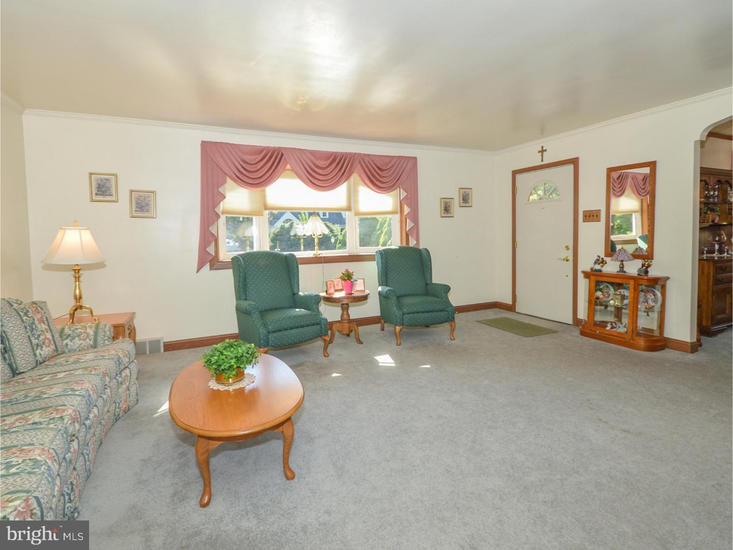 625 Pinney Road Huntingdon Valley, PA 19006 - Photo 6 of 25 Gallery Image 6
