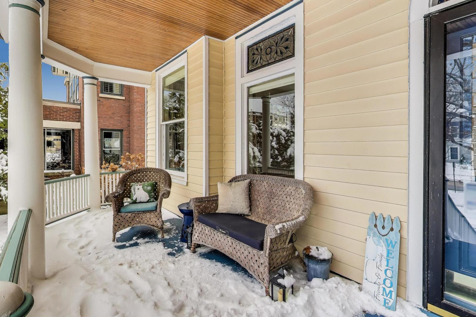 1006 Forest Avenue Evanston, IL 60202 - Photo 2 of 70