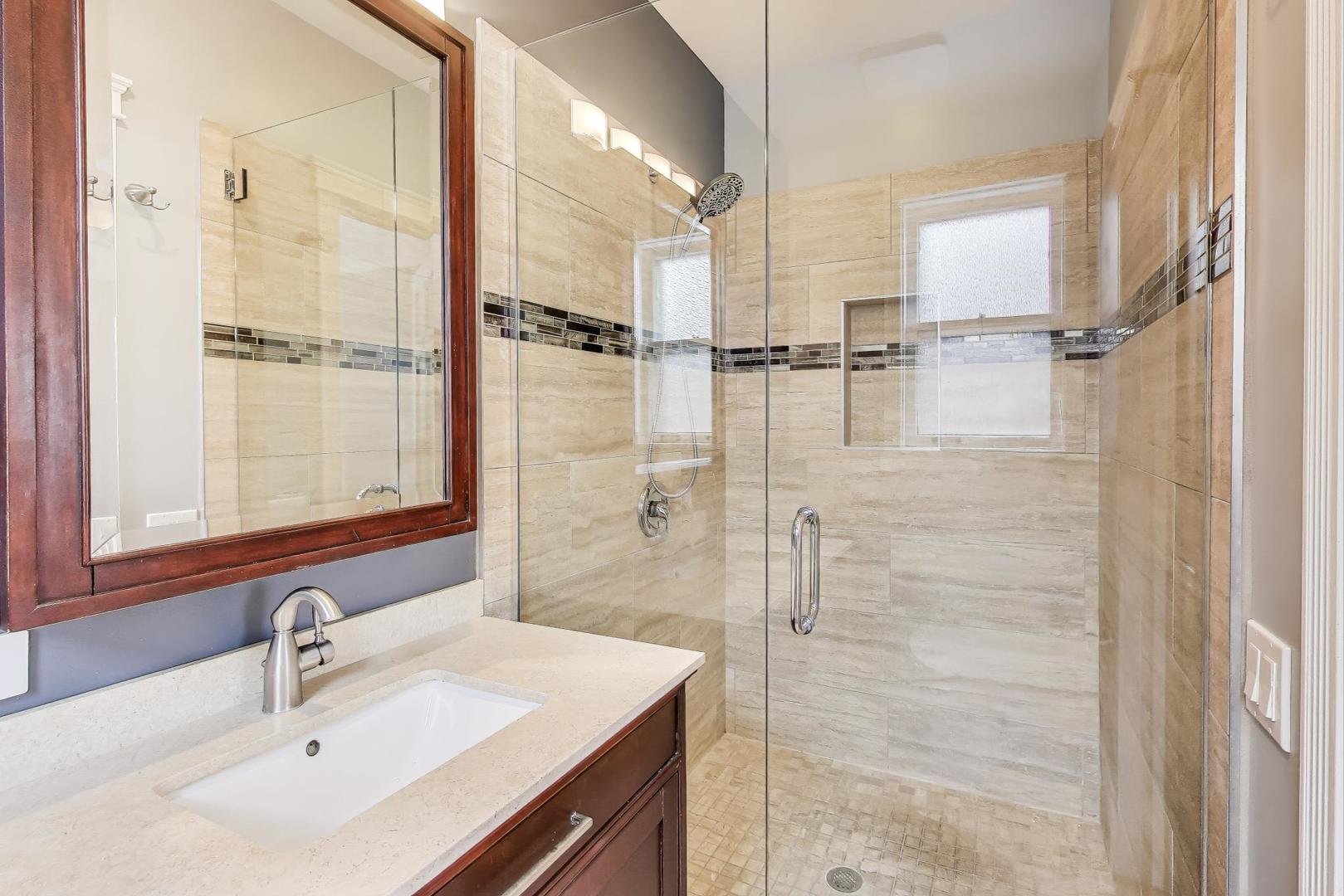 1006 Forest Avenue Evanston, IL 60202 - Photo 23 of 70