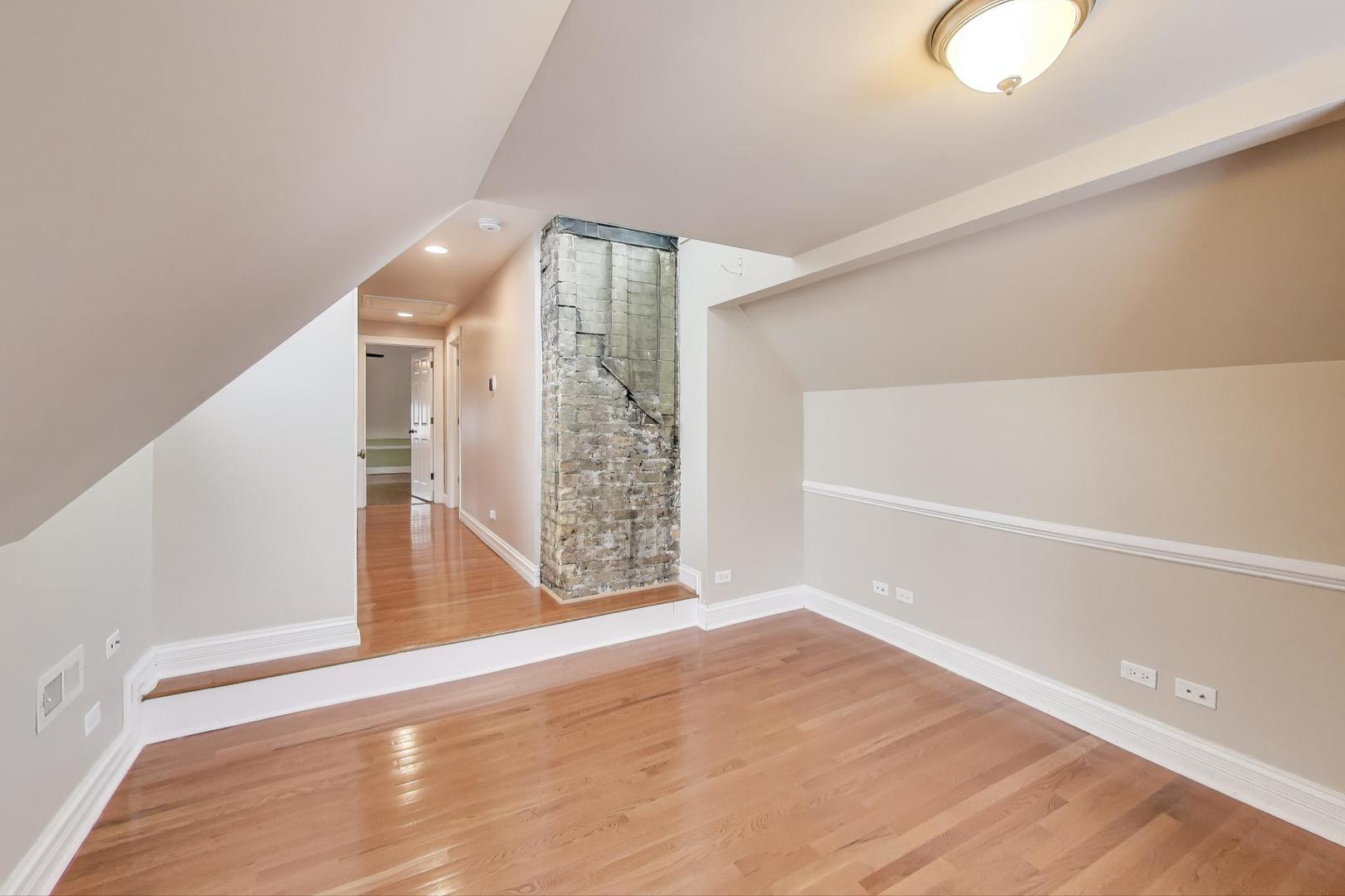 1006 Forest Avenue Evanston, IL 60202 - Photo 33 of 70