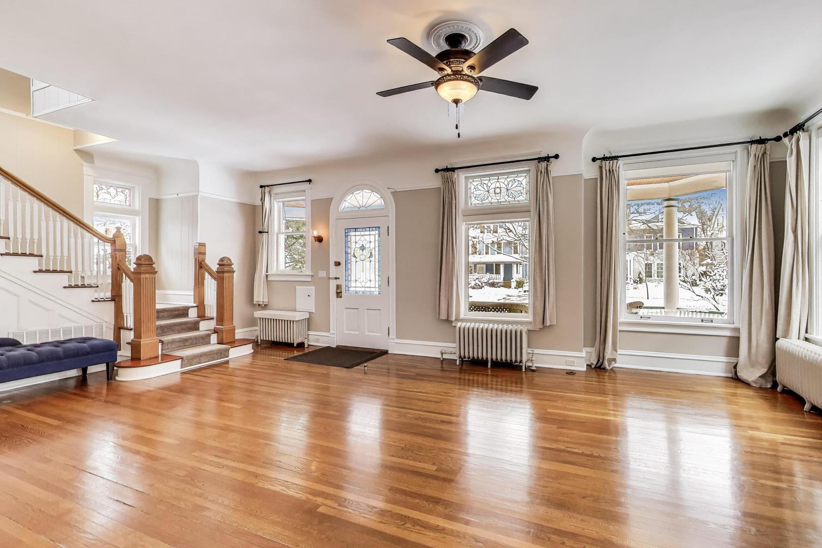 1006 Forest Avenue Evanston, IL 60202 - Photo 5 of 70