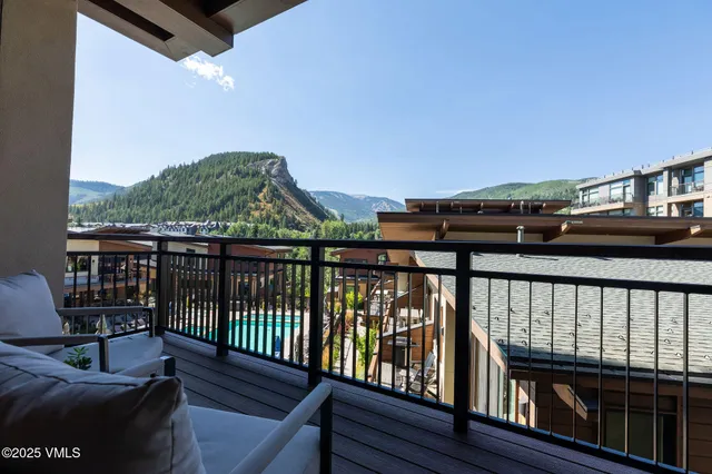$2,050,000 | 42 Riverfront Lane, Unit 206, Avon, CO 81620