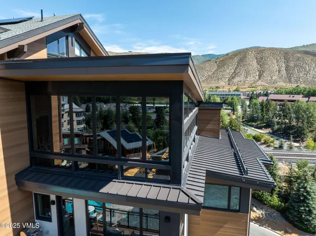 $2,050,000 | 42 Riverfront Lane, Unit 206, Avon, CO 81620