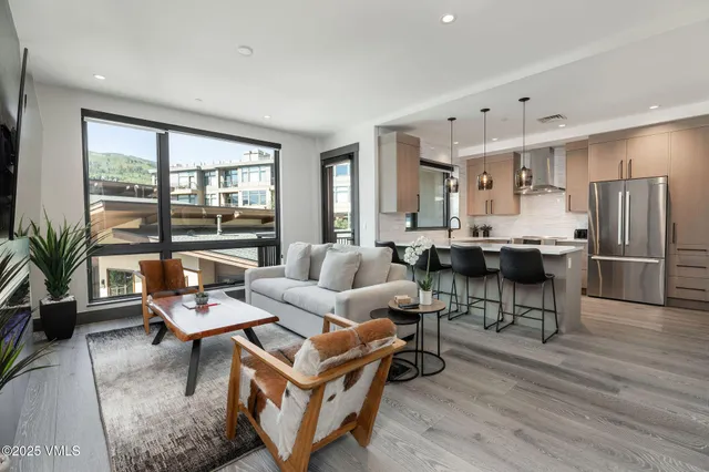 $2,050,000 | 42 Riverfront Lane, Unit 206, Avon, CO 81620