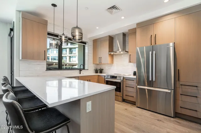 $2,050,000 | 42 Riverfront Lane, Unit 206, Avon, CO 81620