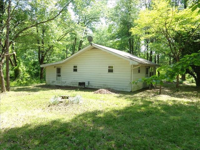 3966 Polk Road Boonville, IN 47601 - Photo 2 of 16