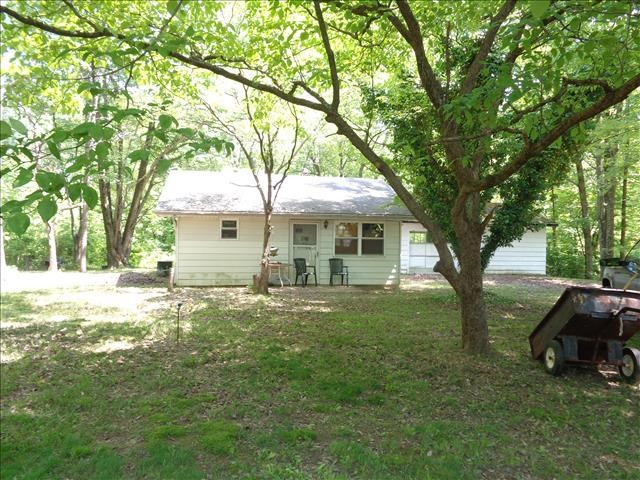 3966 Polk Road Boonville, IN 47601 - Photo 10 of 16