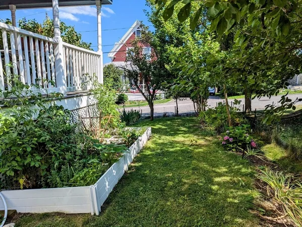 $949,000 | 14 Highland Avenue, Hull, MA 02045