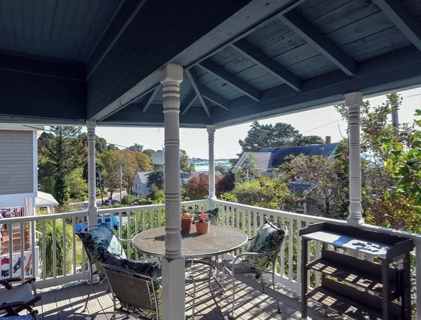 $949,000 | 14 Highland Avenue, Hull, MA 02045