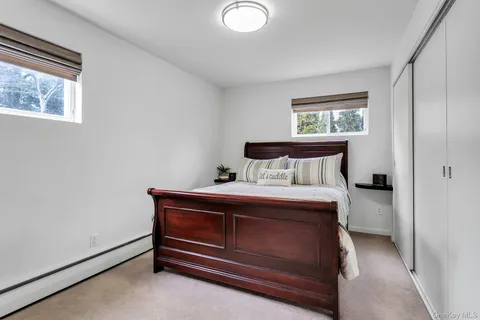 $879,000 | 17 Meadowfield Lane, Glen Cove, NY 11542