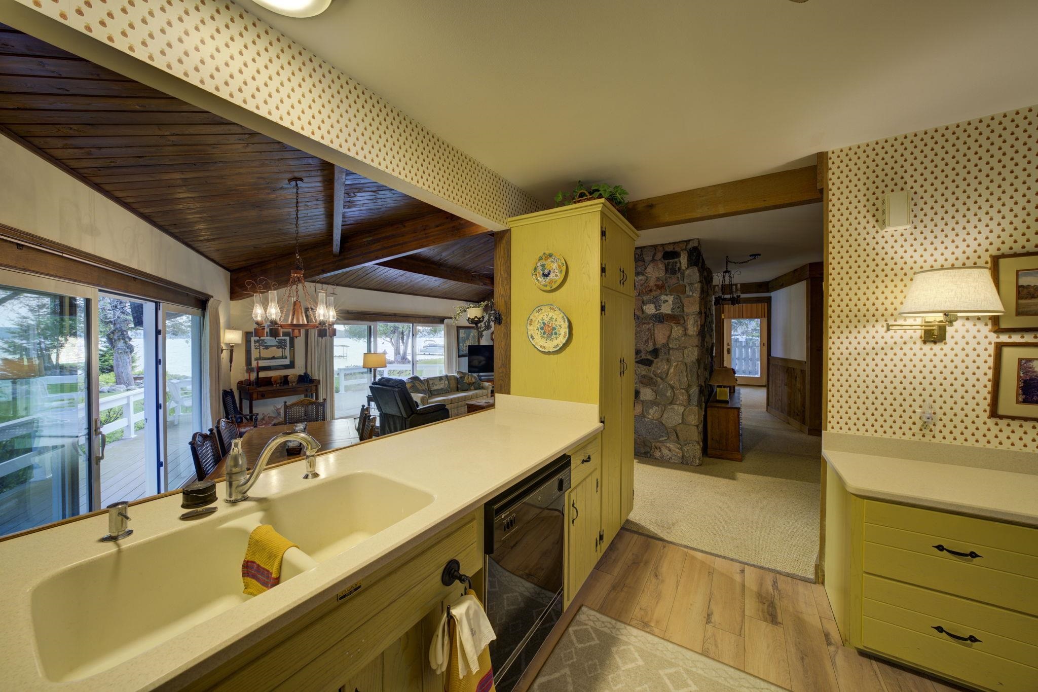 7620 South Dunns Farm Road Maple City, MI 49664 - Photo 17 of 62 Gallery Image 17