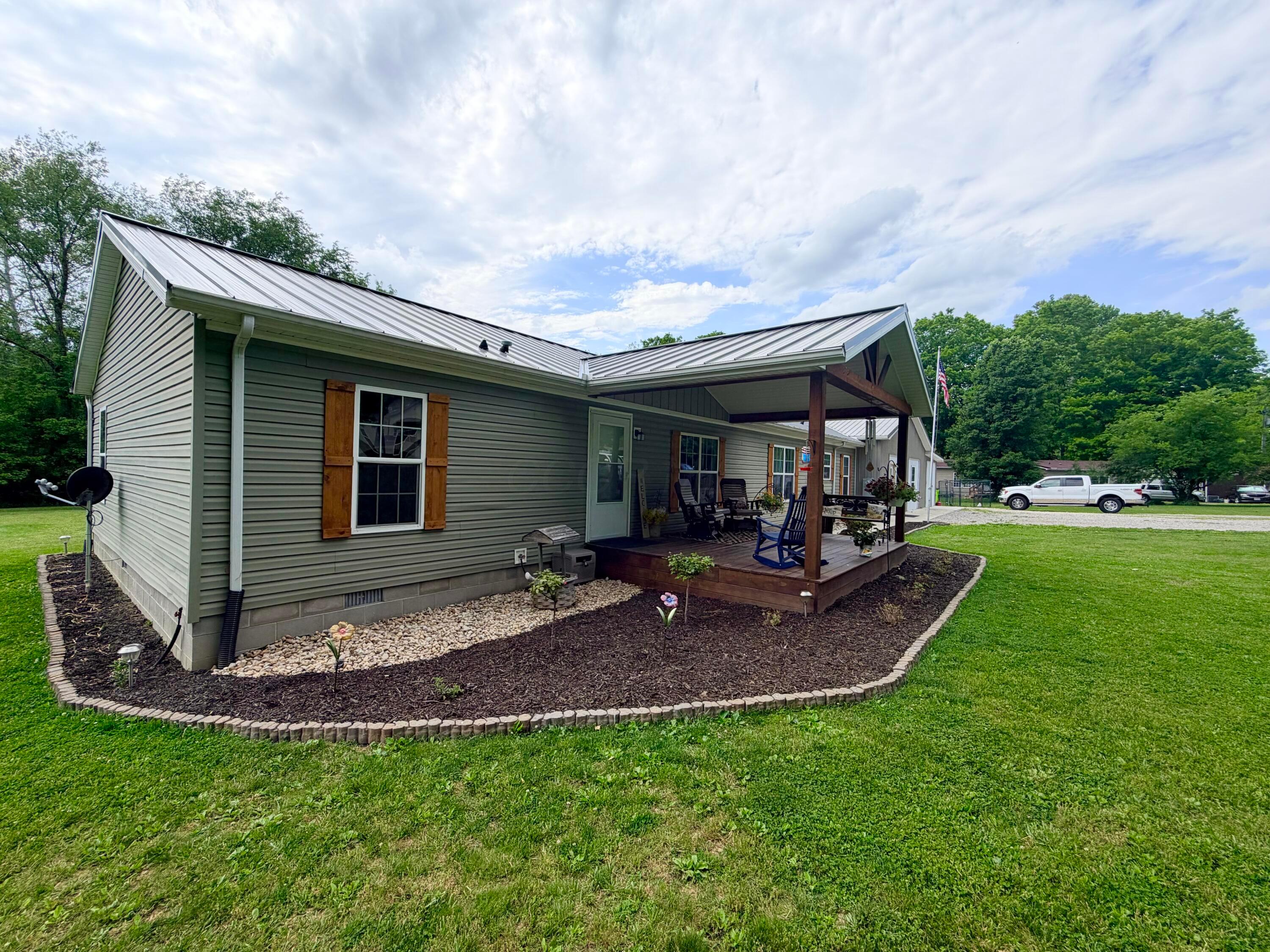 1149 Poes Run Road Londonderry, OH 45647 - Photo 3 of 47