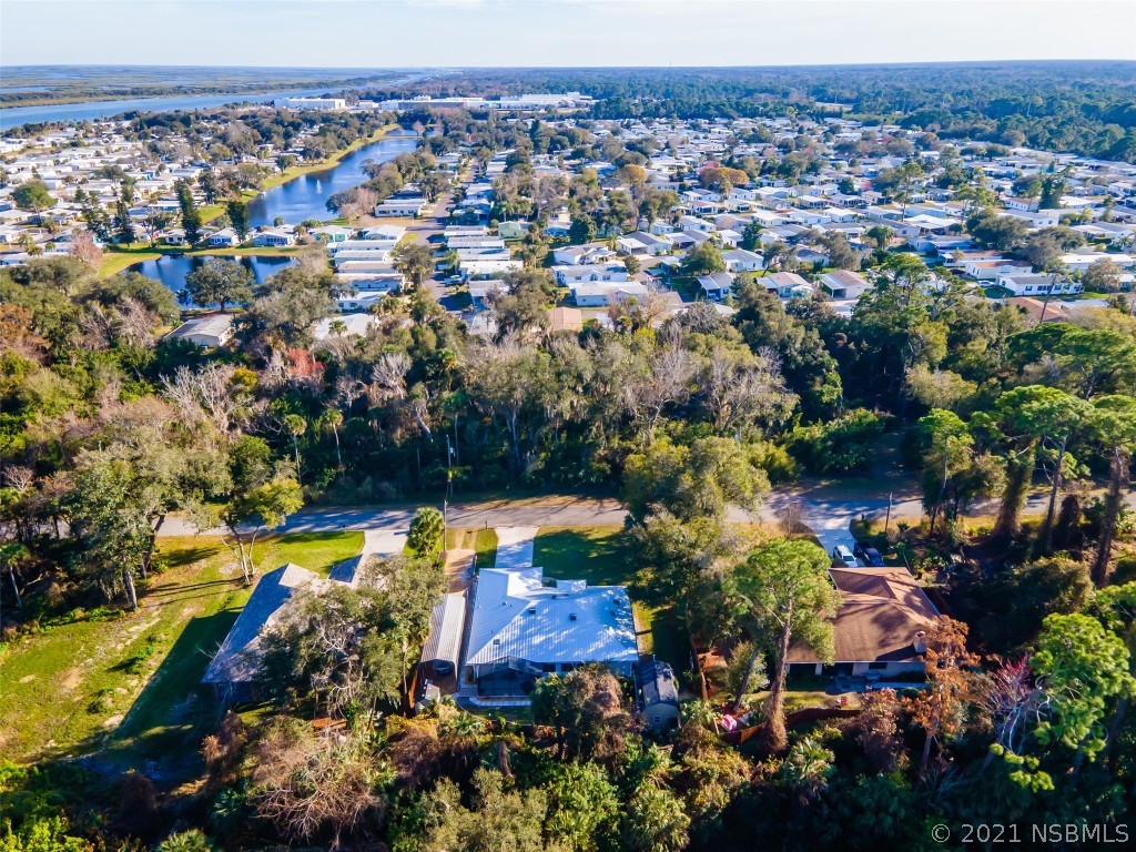 138 Poinciana Road Edgewater, FL 32141 - Photo 1 of 5 Gallery Image 1