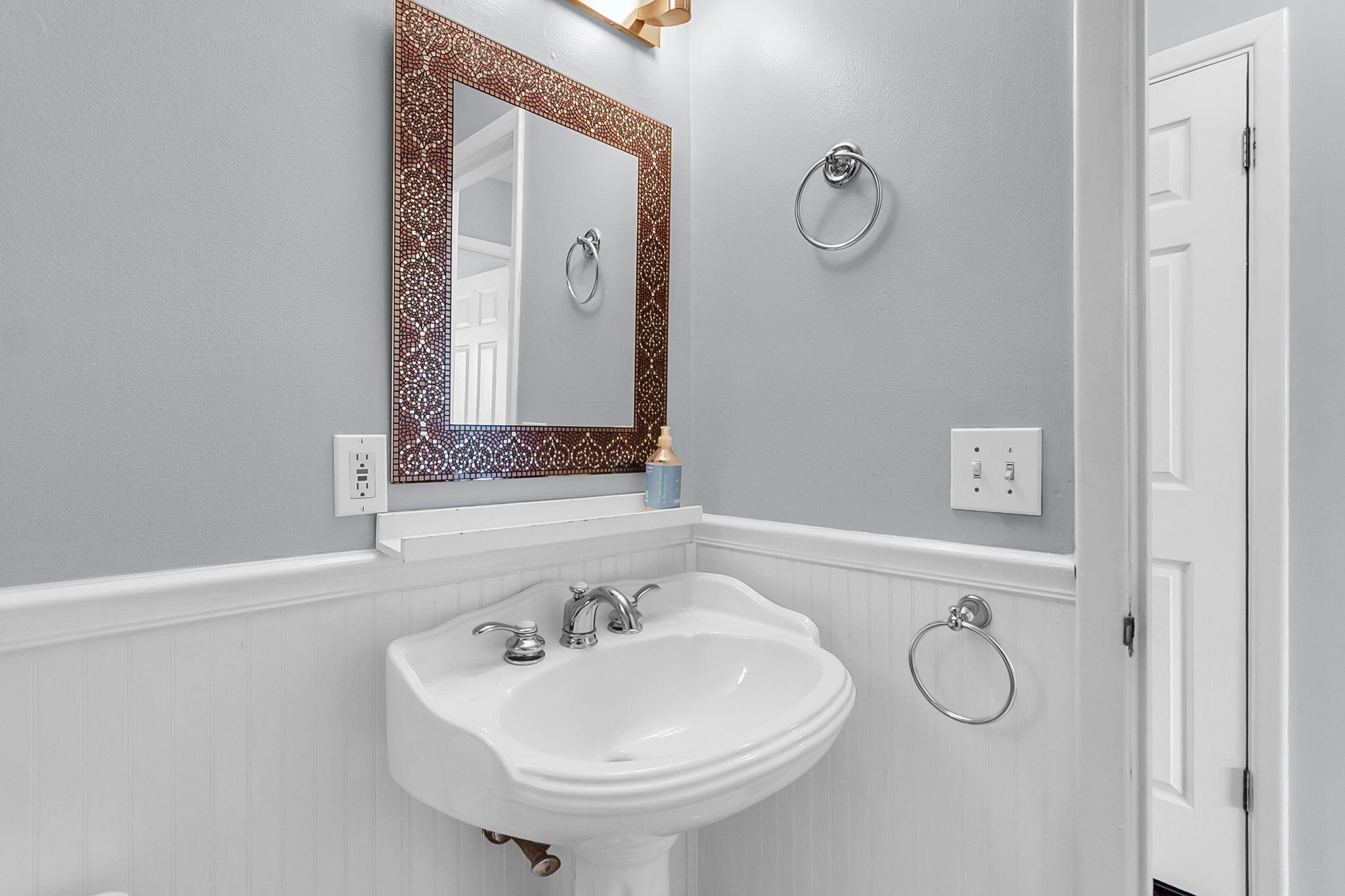 91 Ashley Hall Plantation Road, Unit 4 Charleston, SC 29407 - Photo 26 of 30 Second Bathroom