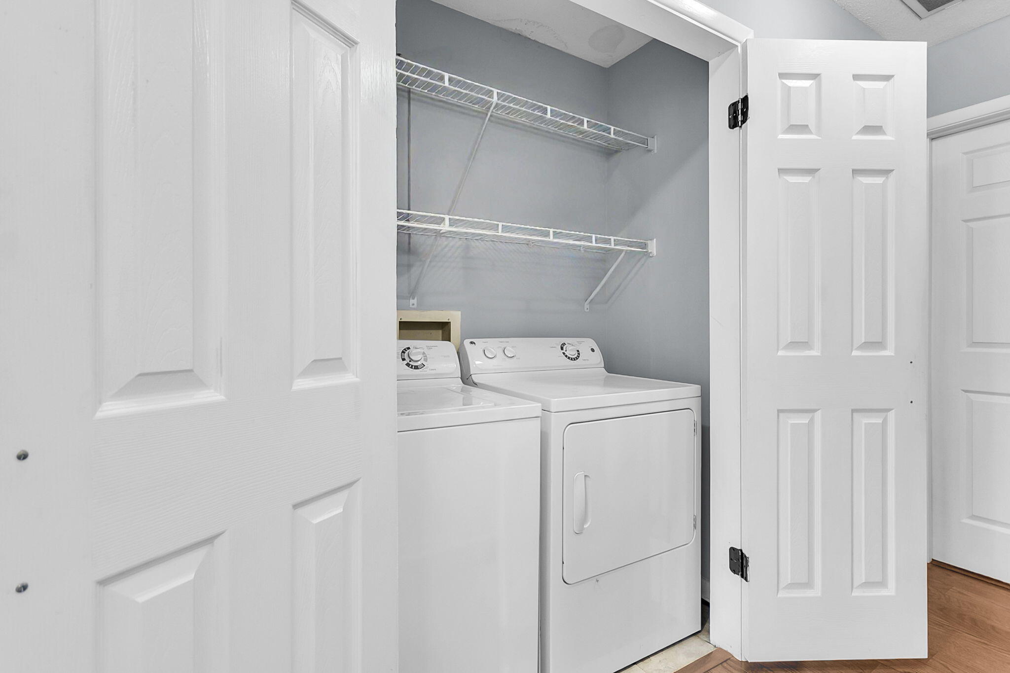 91 Ashley Hall Plantation Road, Unit 4 Charleston, SC 29407 - Photo 27 of 30 Washer/Dryer