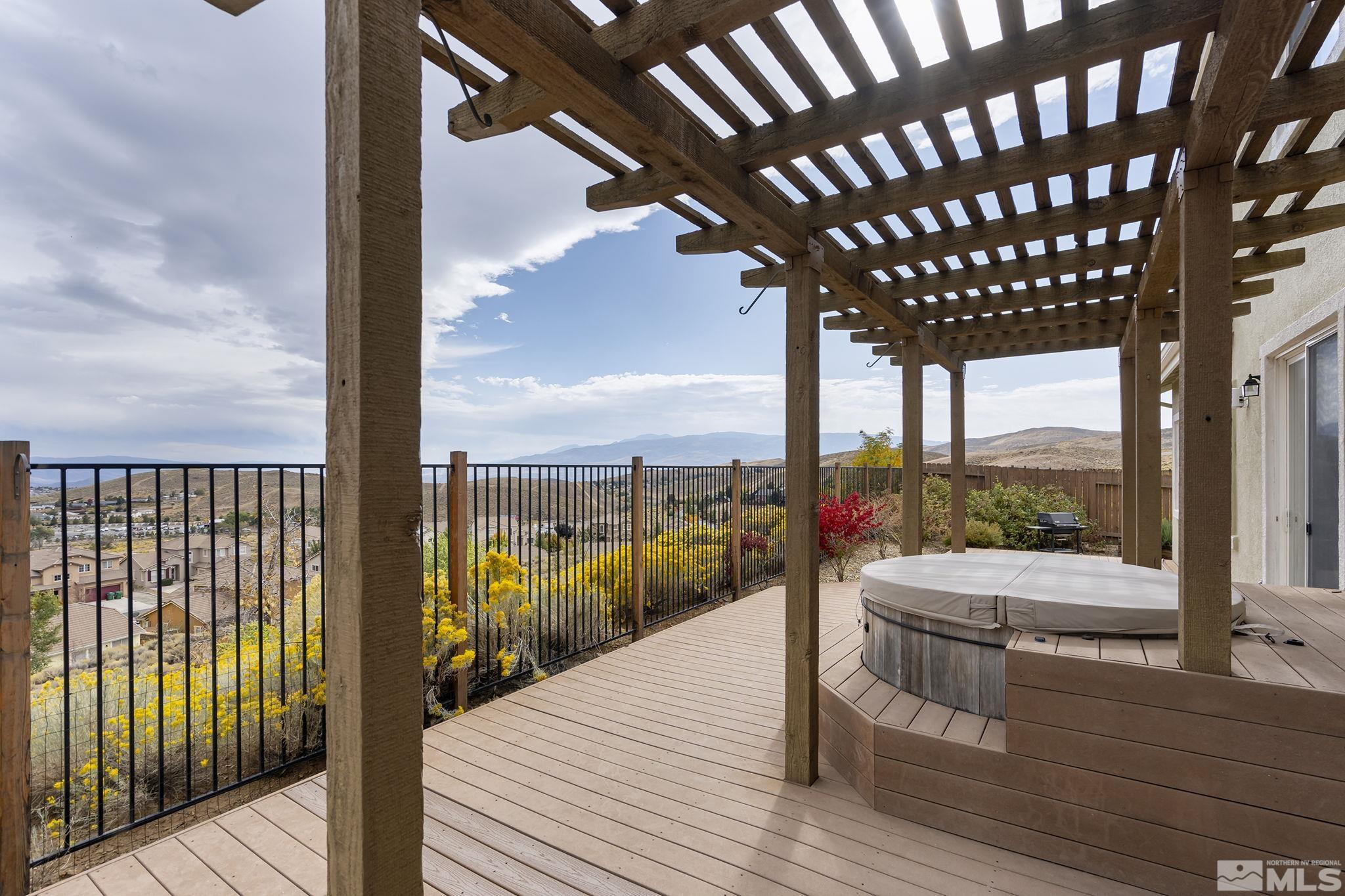 7144 Crest Hill Drive Reno, NV 89506 - Photo 24 of 28 a view of balcony with couch