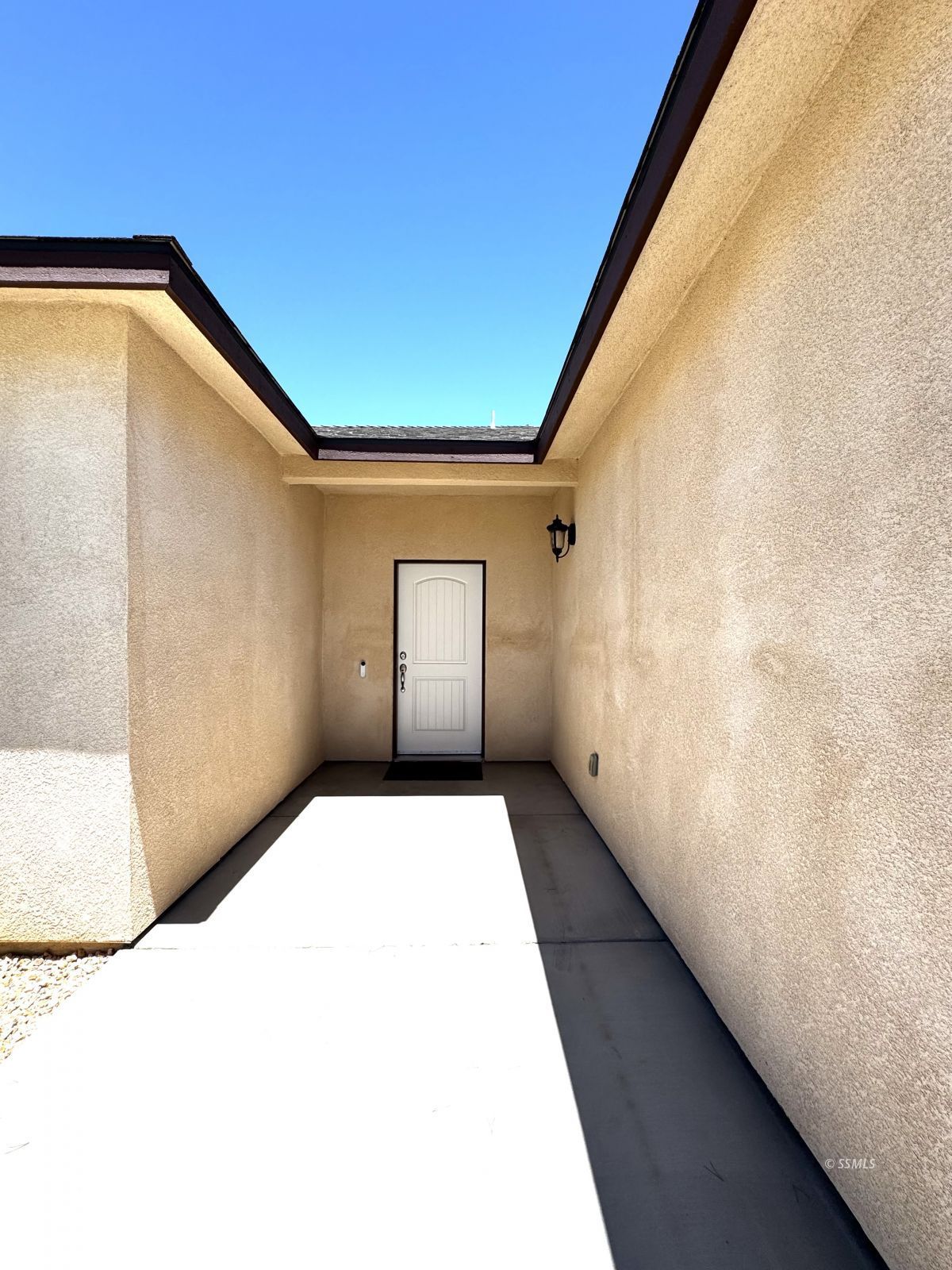 1012 West Coronado Avenue Ridgecrest, CA 93555 - Photo 3 of 30